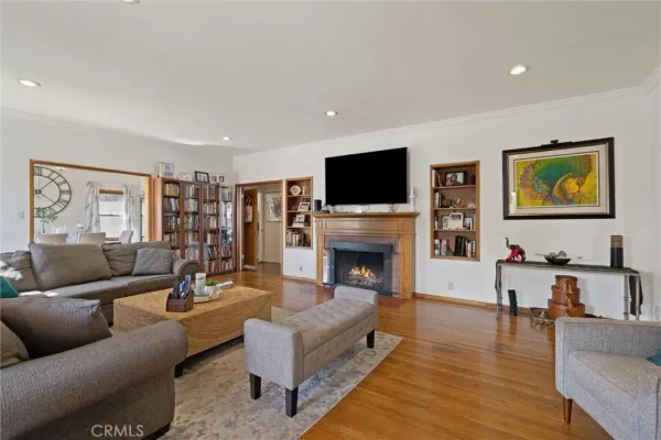 $1,800,000 | 3711 Lemon Avenue, Long Beach, CA 90807