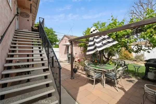 $1,800,000 | 3711 Lemon Avenue, Long Beach, CA 90807