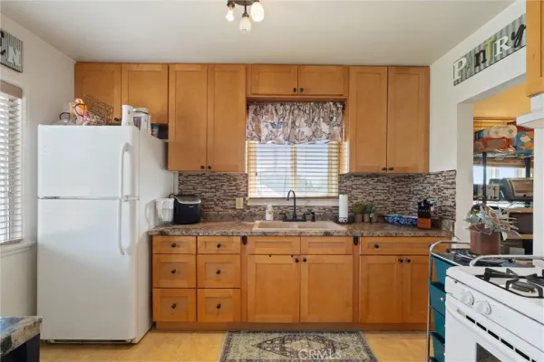 $1,800,000 | 3711 Lemon Avenue, Long Beach, CA 90807