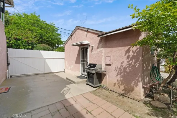 $1,800,000 | 3711 Lemon Avenue, Long Beach, CA 90807