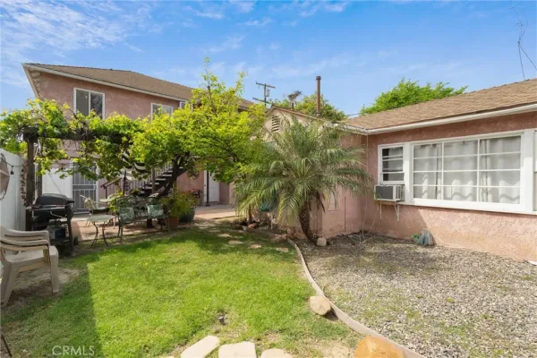 $1,800,000 | 3711 Lemon Avenue, Long Beach, CA 90807