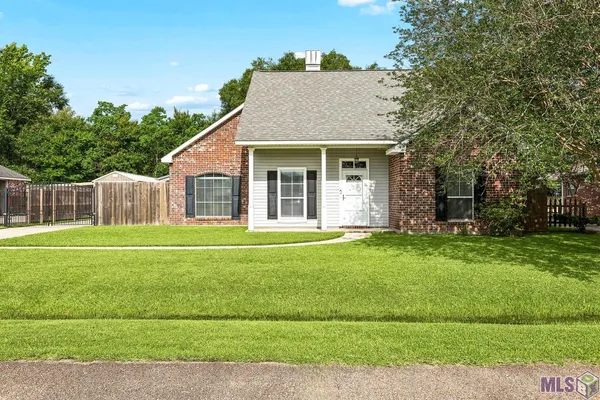 $259,900 | 7854 Oakland Drive, Denham Springs, LA 70706