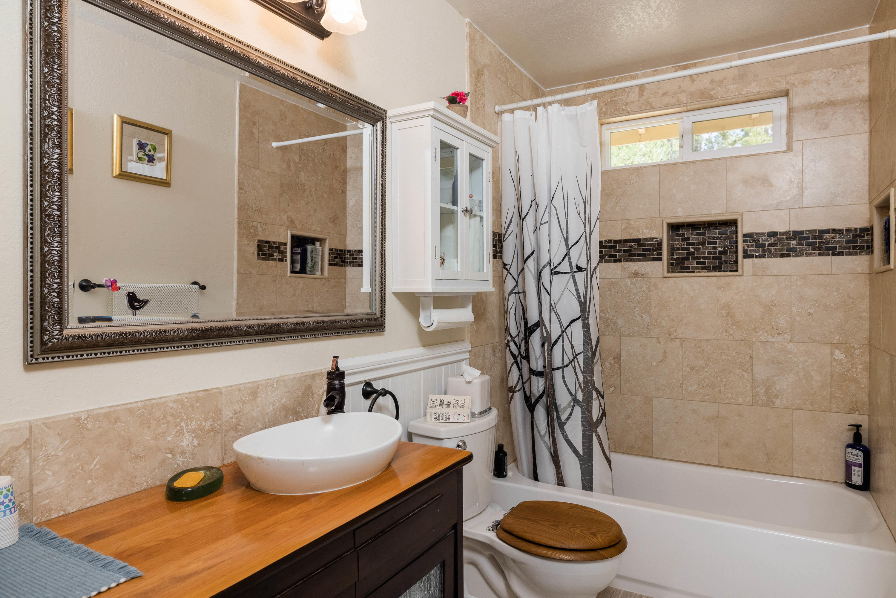 52260 National Road La Pine, OR 97739 - Photo 16 of 25 52260 National Rd interiors (11 of 12)