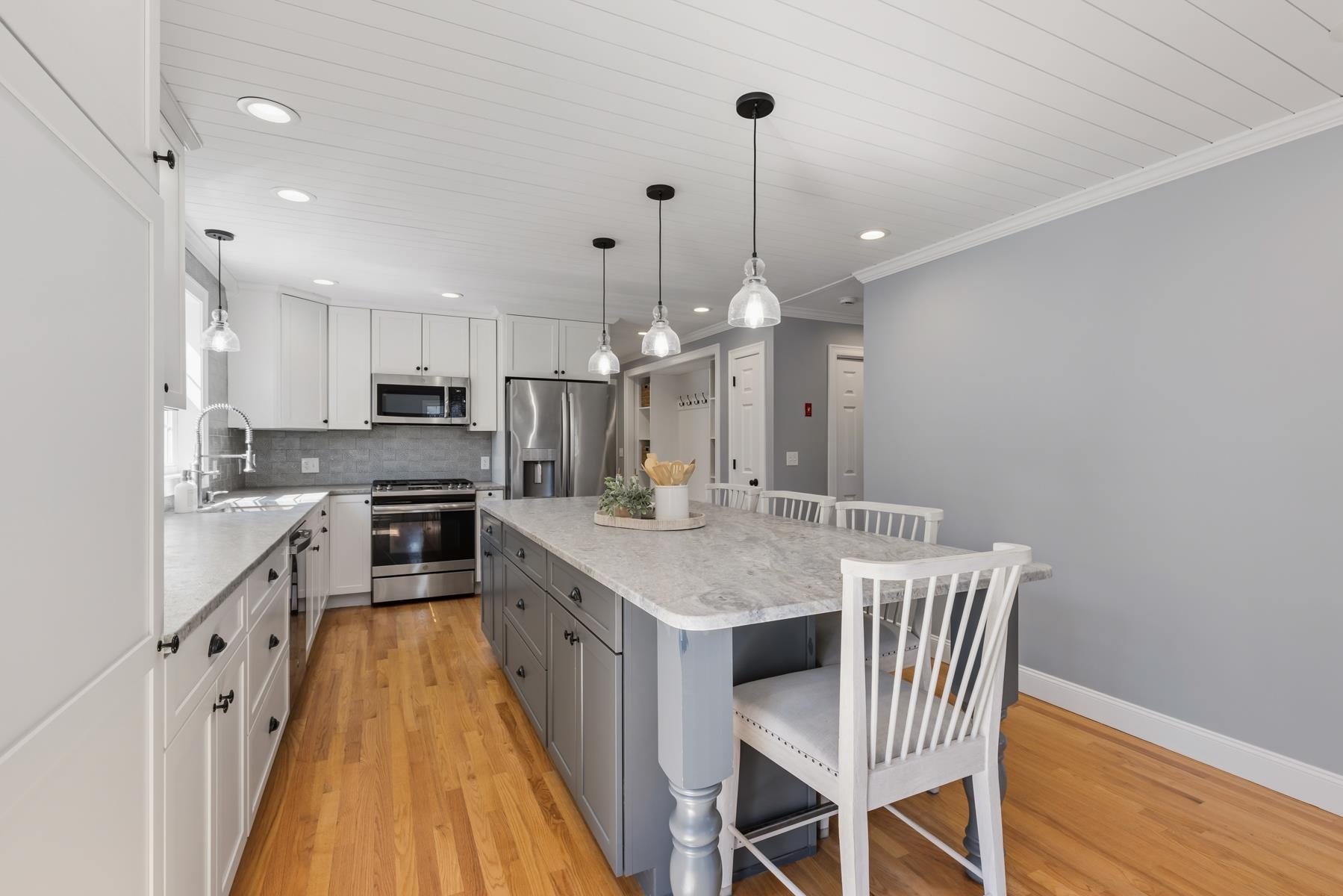 8 Lilac Way Stratham, NH 03885 - Photo 14 of 53