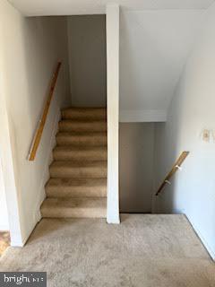 5491 Vantage Point Road, Unit 27 Columbia, MD 21044 - Photo 2 of 29 a view of entryway