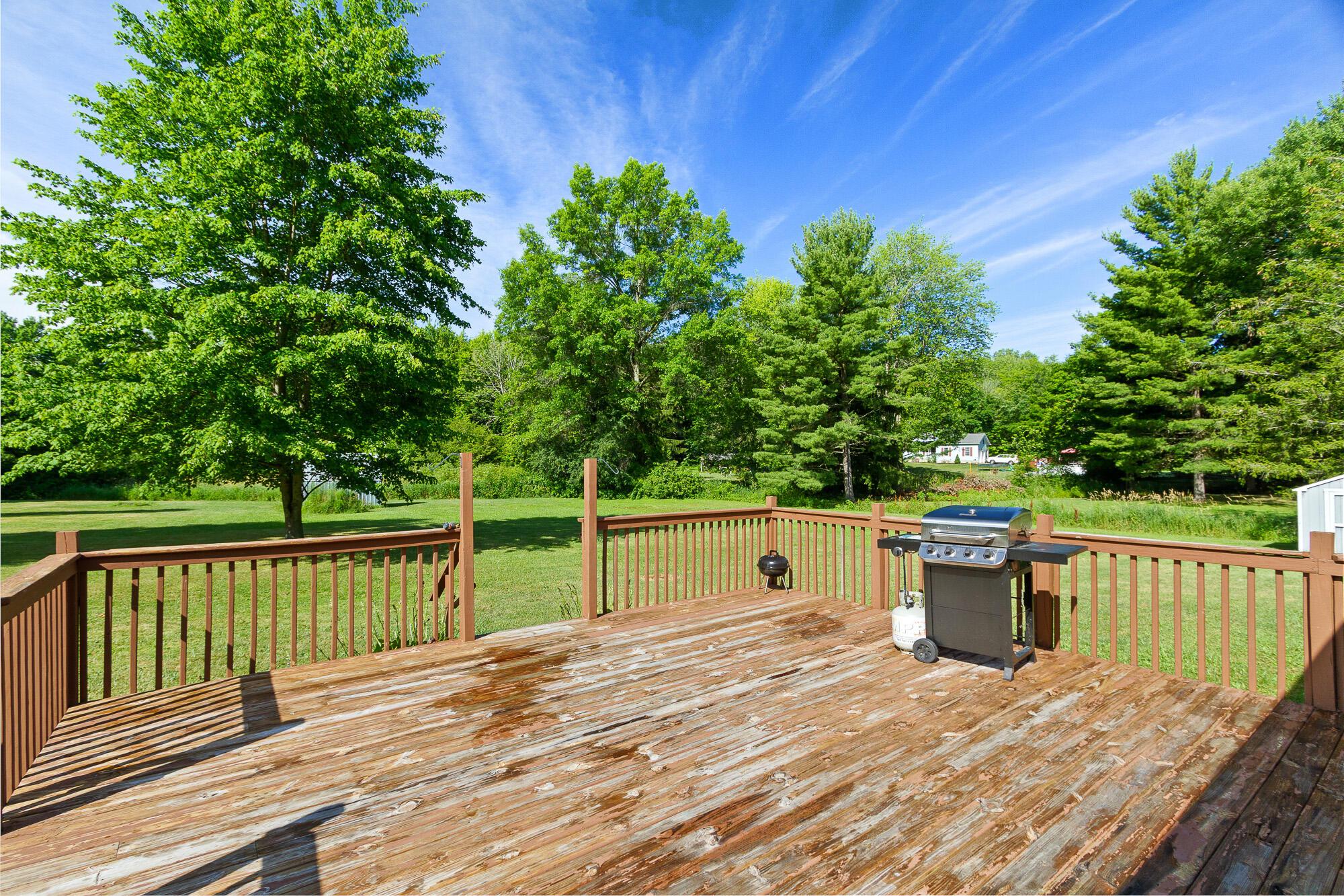 4661 Flowers Road Mansfield, OH 44903 - Photo 20 of 28 ext-deck-1