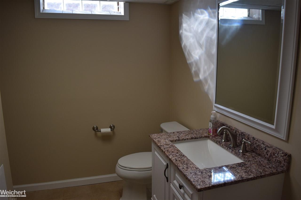 18021 Rainbow Road Fraser, MI 48026 - Photo 44 of 61 31371716-43.JPG