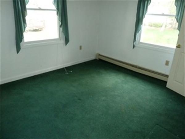 78 Merrimack Road Methuen, MA 01844 - Photo 11 of 13 Gallery Image 11