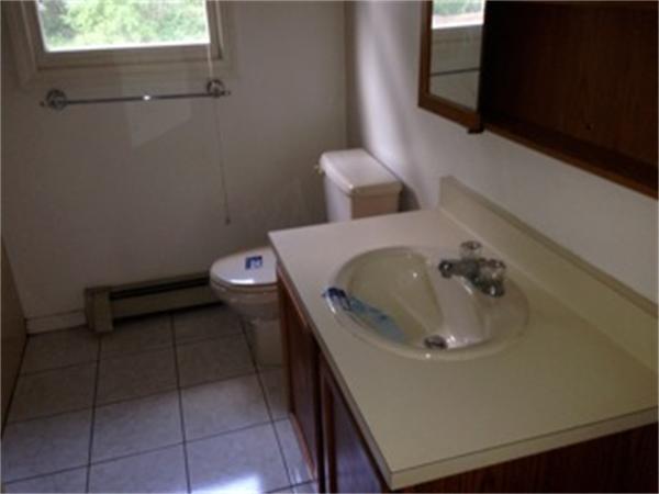 78 Merrimack Road Methuen, MA 01844 - Photo 12 of 13 Gallery Image 12