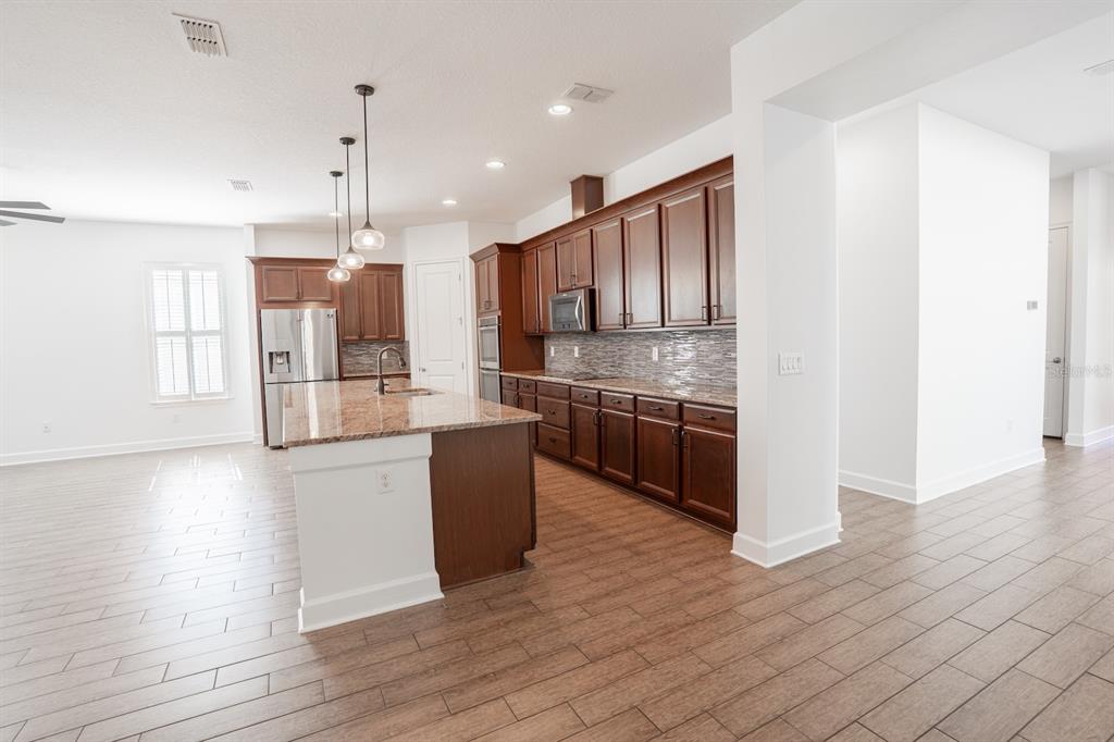 10667 Cardera Drive Riverview, FL 33578 - Photo 18 of 53