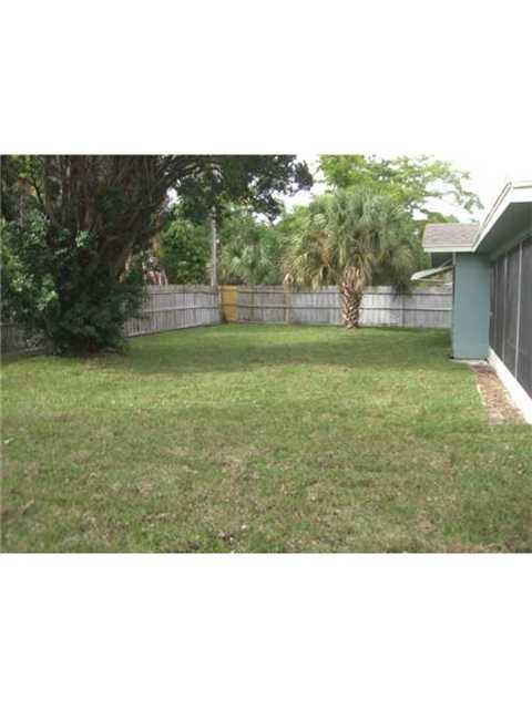 399 Southwest 12th Avenue Boca Raton, FL 33486 - Photo 10 of 19 a view of a yard