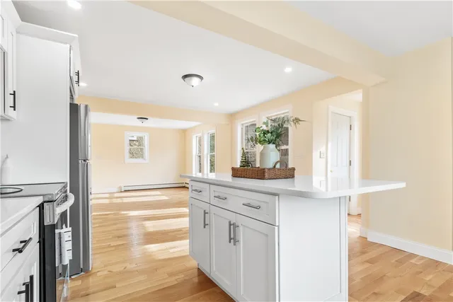 $749,999 | 61 Stillwater Road, Smithfield, RI 02917