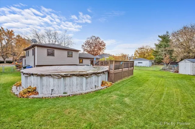 $375,000 | 890 Greenfield Avenue, South Elgin, IL 60177