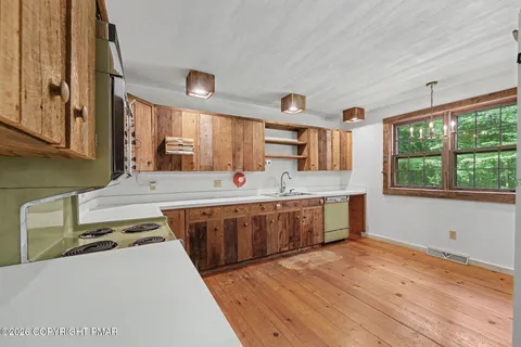$350,000 | 639 Glenwood Road, Hop Bottom, PA 18824