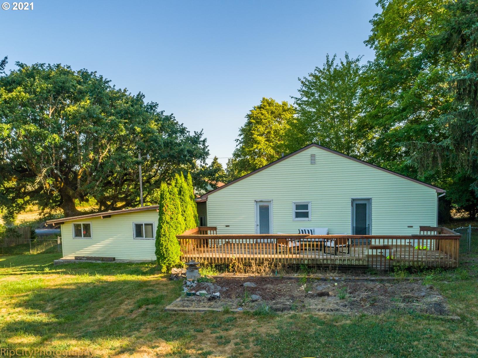 33159 Southwest JP W Road Scappoose, OR 97056 - Photo 22 of 28 Gallery Image 22