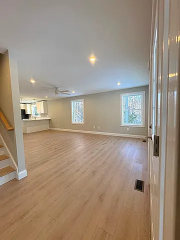 $575,000 | 69 Peaslee Hill Road, Weare, NH 03281