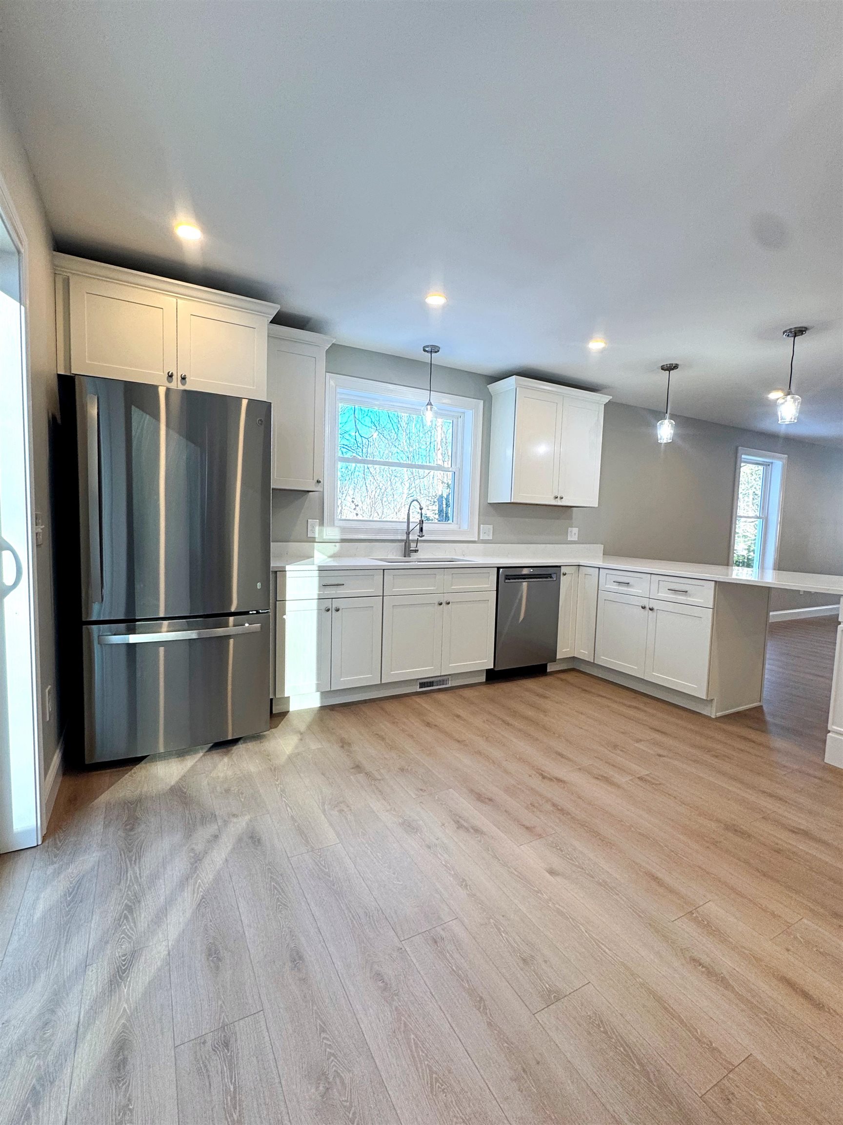 69 Peaslee Hill Road Weare, NH 03281 - Photo 7 of 20