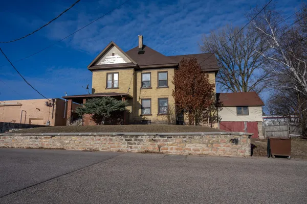 $100,000 | 243 West State Street, Mauston, WI 53948