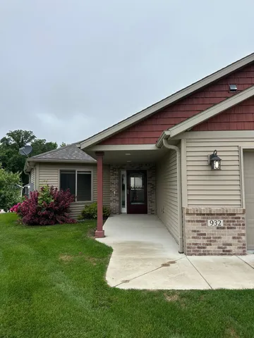 $425,000 | 932 Oak Pond Court, Sartell, MN 56377