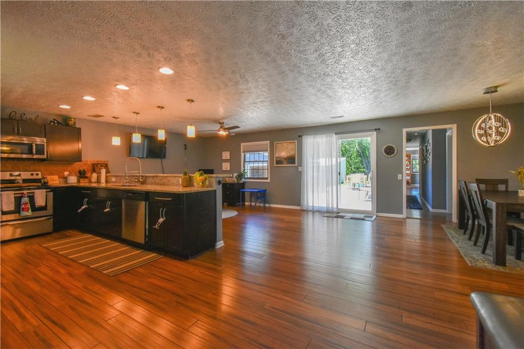 7153 West Ralston Road Indianapolis, IN 46221 - Photo 5 of 33 Gallery Image 5