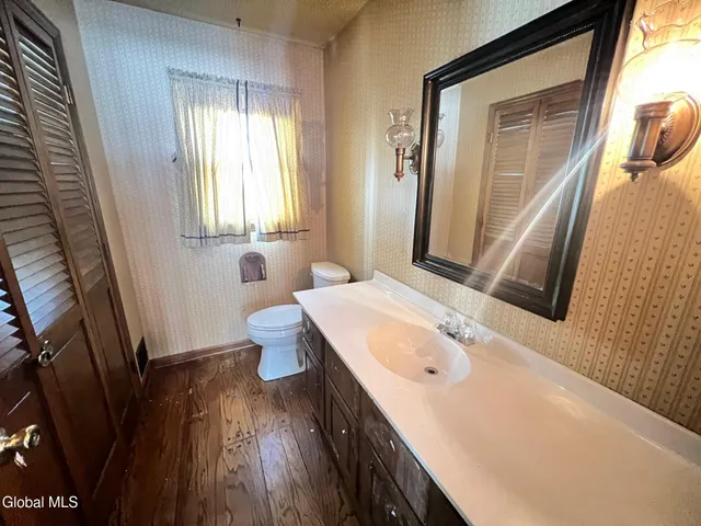 $429,000 | 4 Sandstone Drive, Glenville, NY 12027