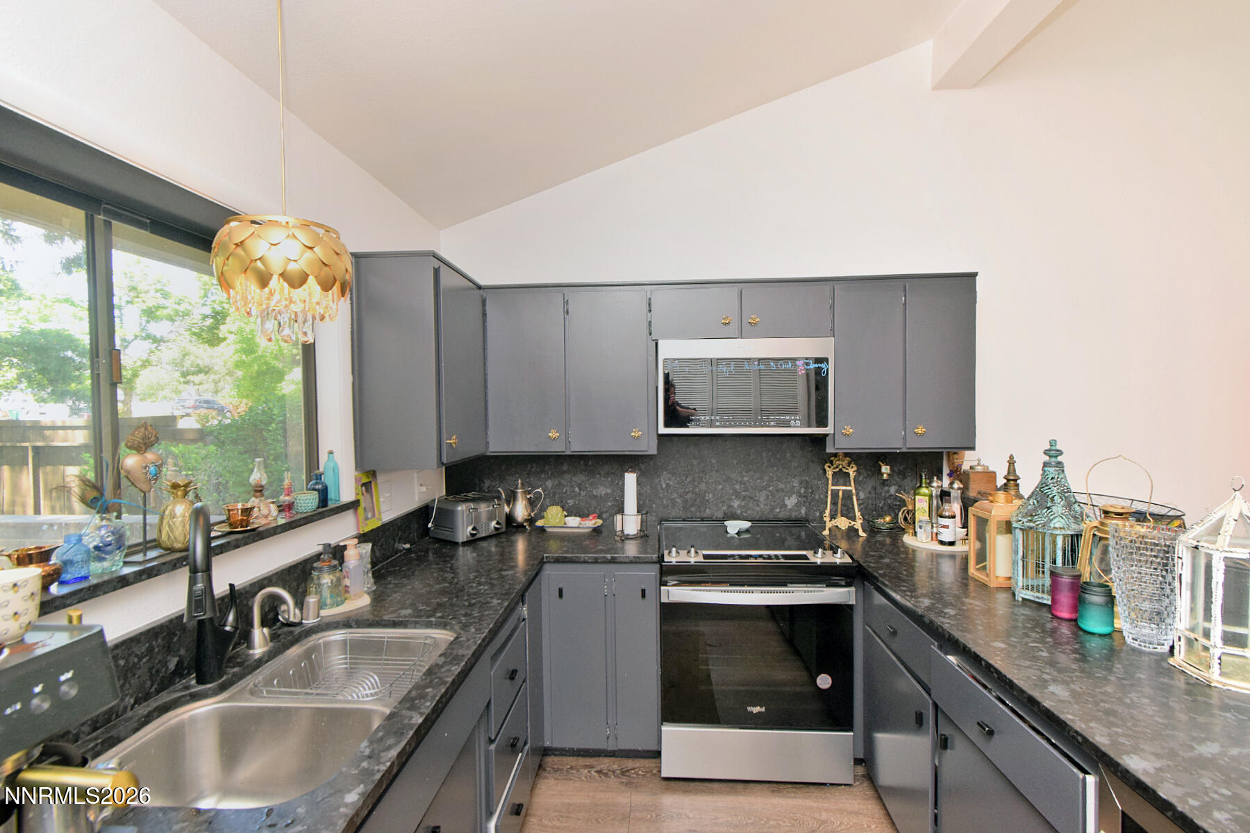 3930 Greenbriar Court Reno, NV 89509 - Photo 5 of 15 aDSC_0558