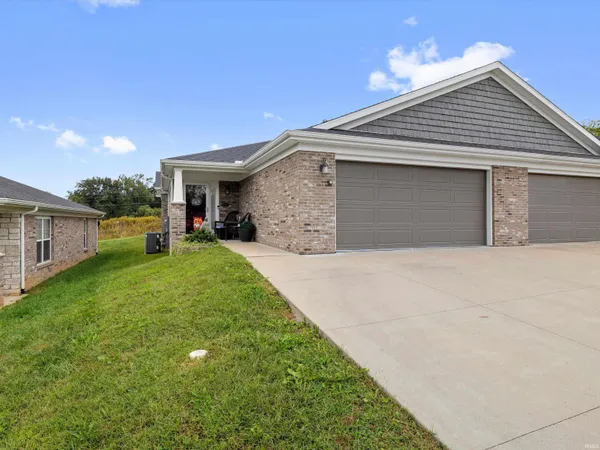 $319,000 | 1508 Kennel Drive, Unit A, Evansville, IN 47710