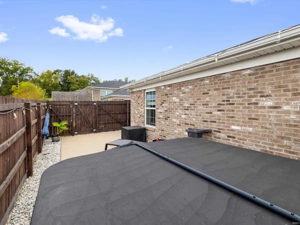 $313,000 | 1508 Kennel Drive, Unit A, Evansville, IN 47710