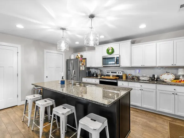 $313,000 | 1508 Kennel Drive, Unit A, Evansville, IN 47710
