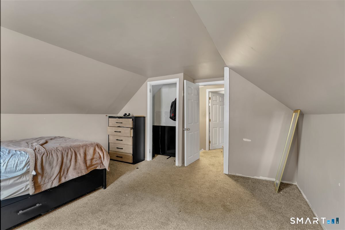 4 Robin Road Manchester, CT 06042 - Photo 16 of 24