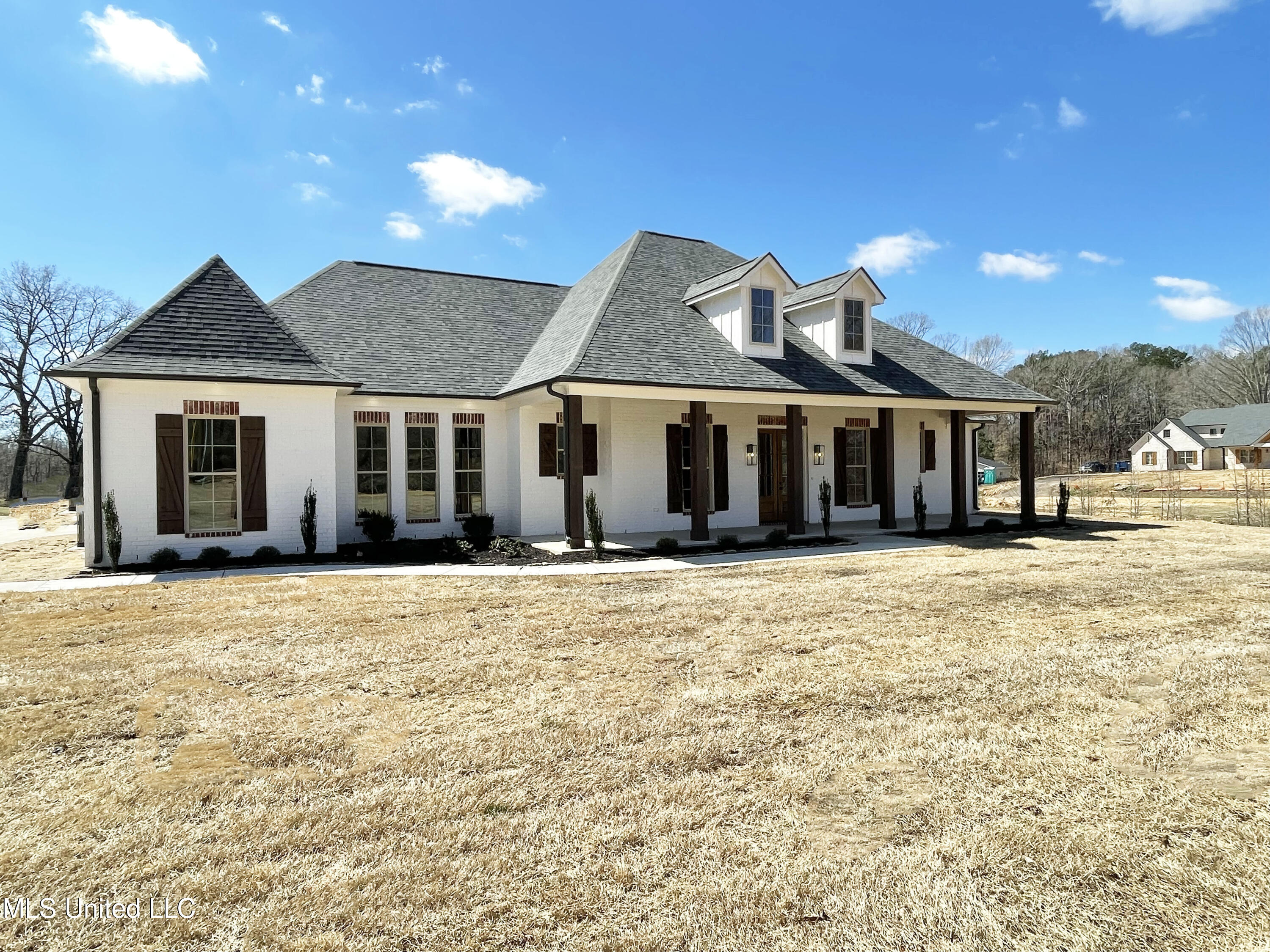8669 Cole Road Olive Branch, MS 38654 - Photo 3 of 48 IMG_5146