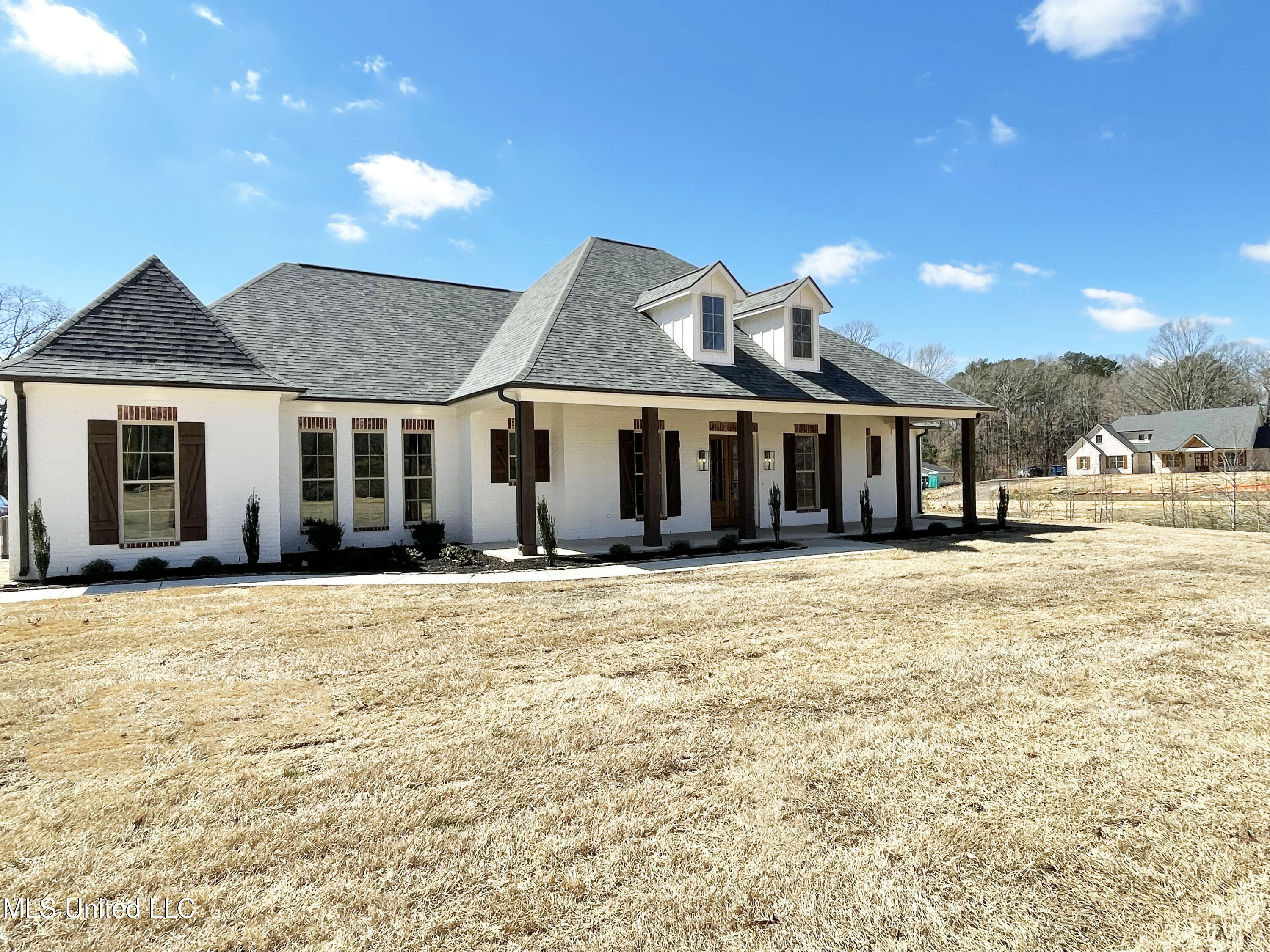 8669 Cole Road Olive Branch, MS 38654 - Photo 4 of 48 IMG_5147