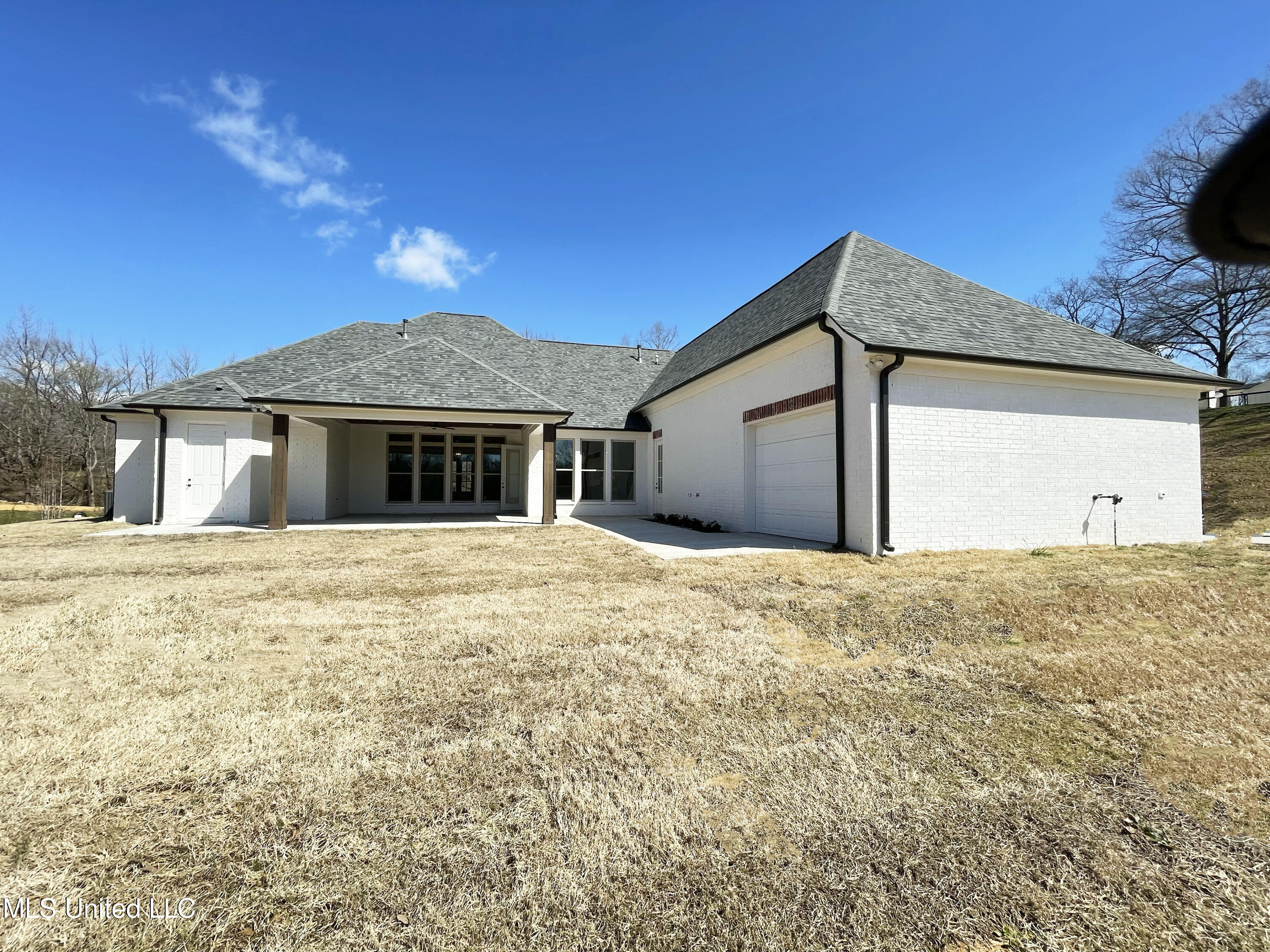 8669 Cole Road Olive Branch, MS 38654 - Photo 45 of 48 IMG_5109