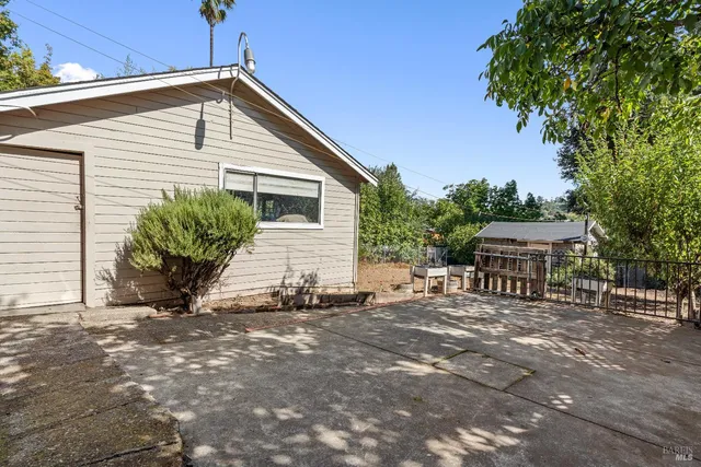 $899,000 | 820 Brown Street, Healdsburg, CA 95448