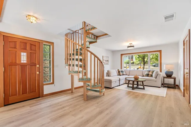 $899,000 | 820 Brown Street, Healdsburg, CA 95448