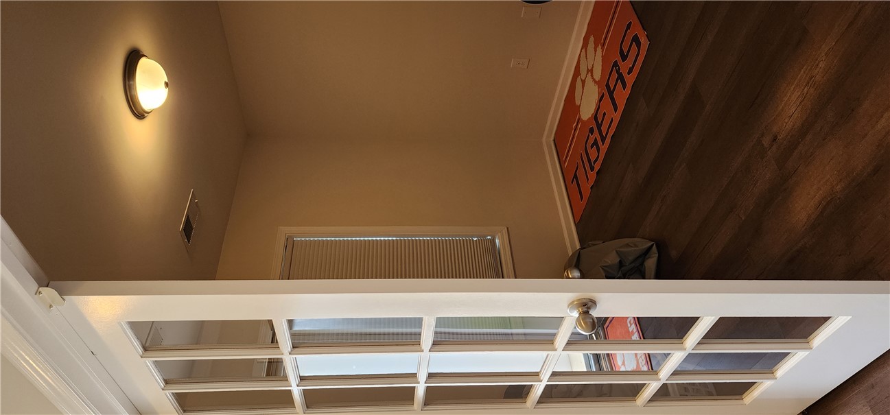 140 Sunny Pointe Loop Central, SC 29630 - Photo 5 of 31