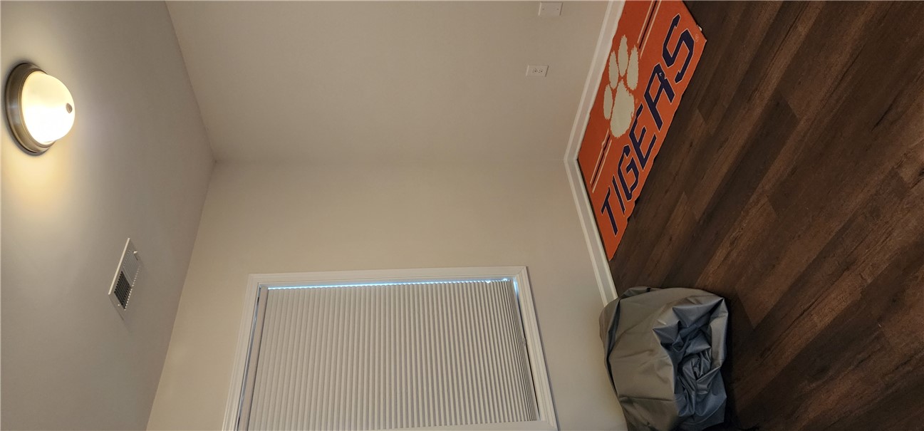 140 Sunny Pointe Loop Central, SC 29630 - Photo 6 of 31