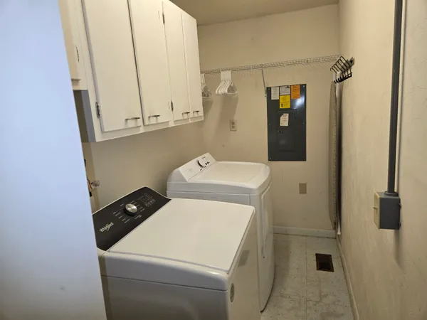 $2,100 | 1809 Tyndall Drive, Unit A, Tallahassee, FL 32304