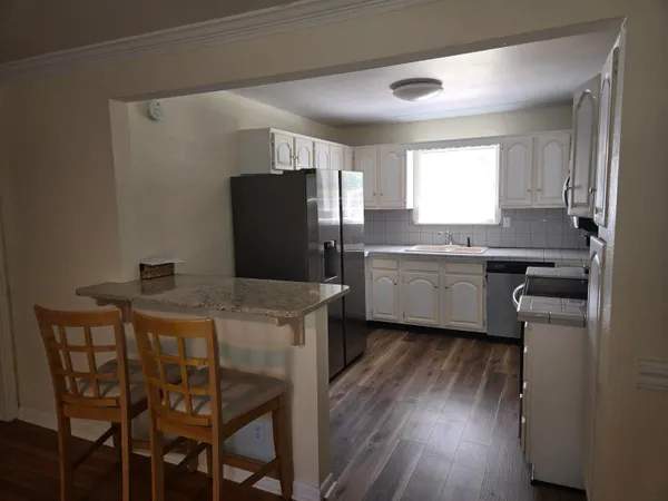 $2,100 | 1809 Tyndall Drive, Unit A, Tallahassee, FL 32304