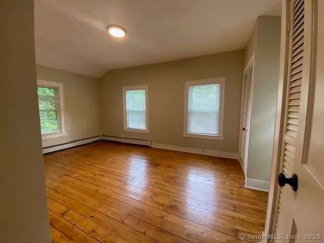 $4,200 | 623 Elm Street, Monroe, CT 06468