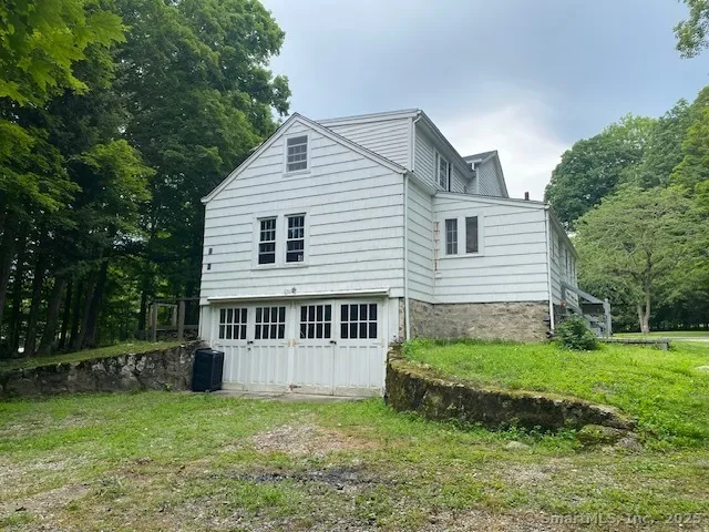 $4,200 | 623 Elm Street, Monroe, CT 06468