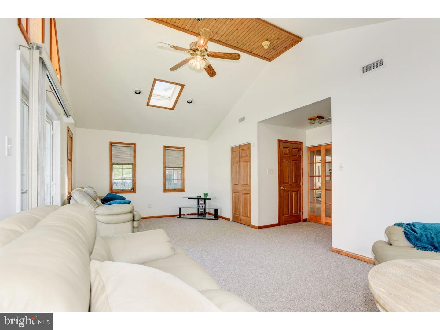 36 Freedom Road Sewell, NJ 08080 - Photo 15 of 25 Great Room