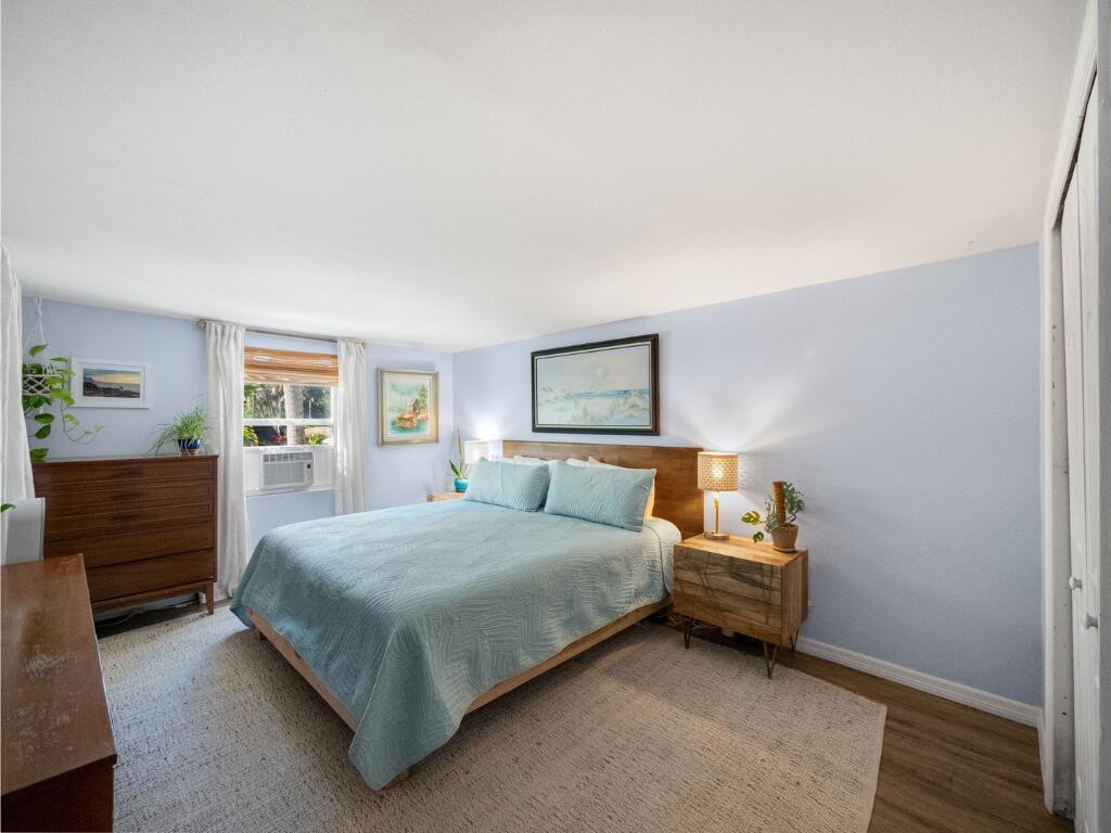 1309 Southeast Pathfinder Avenue Stuart, FL 34994 - Photo 6 of 13 Interior - Primary Bedroom