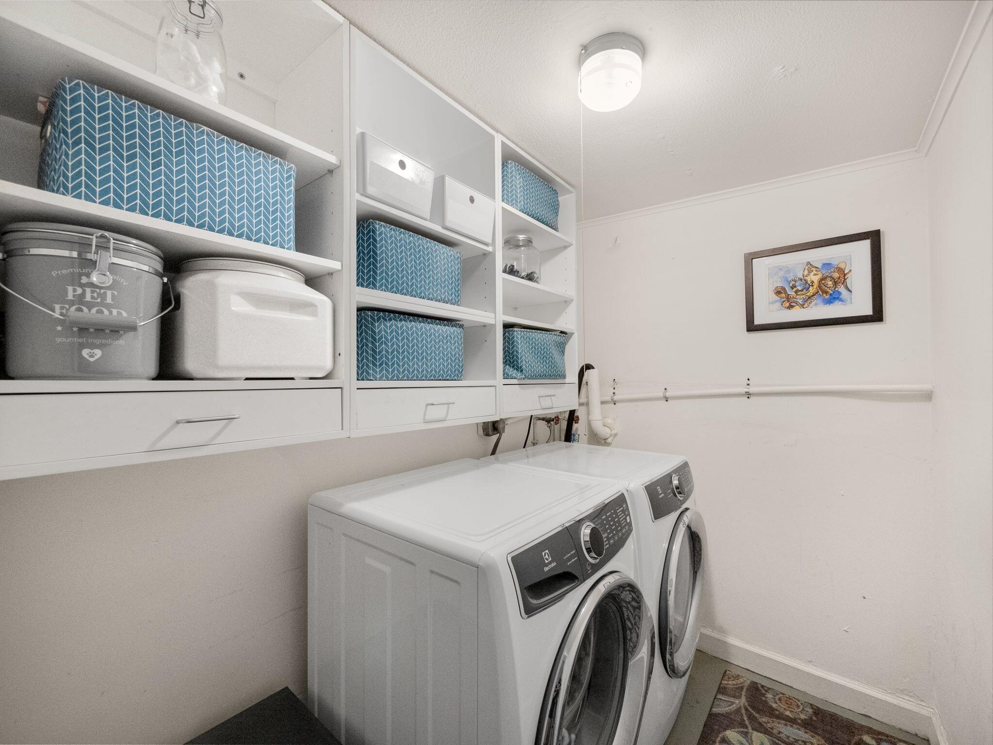 1309 Southeast Pathfinder Avenue Stuart, FL 34994 - Photo 8 of 13 Interior - Laundry Room