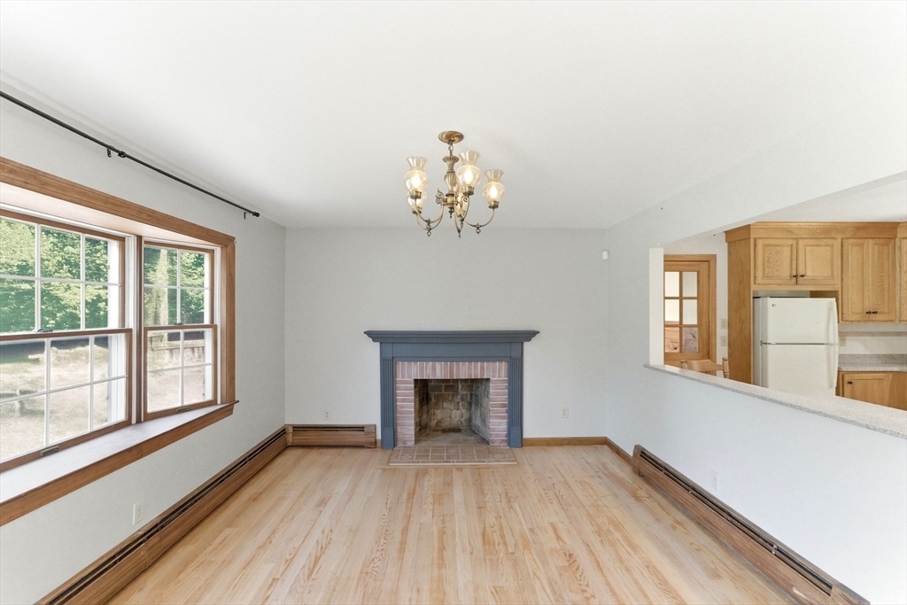 474 Orchard Street Raynham, MA 02767 - Photo 7 of 38