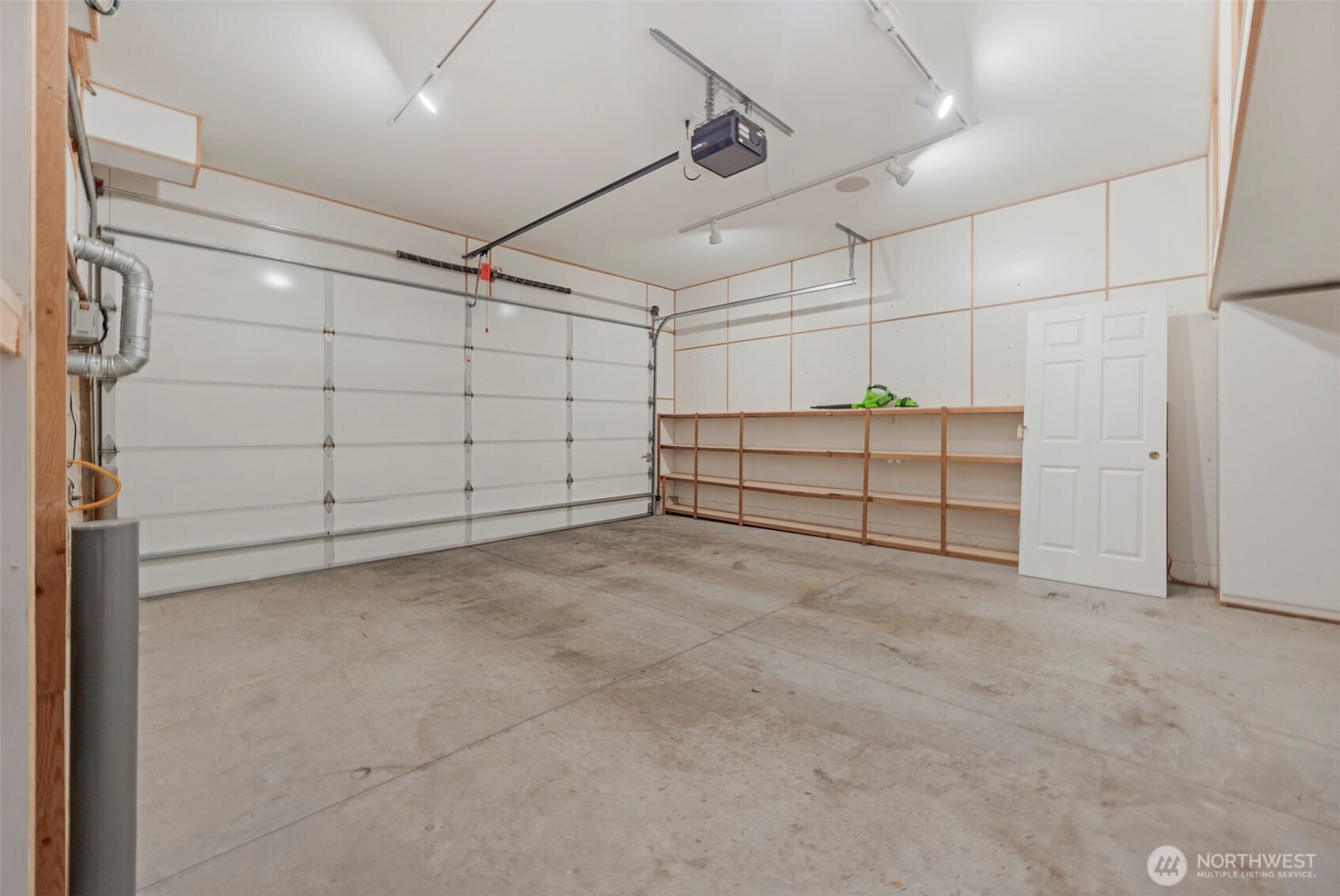 12434 232nd Way Northeast Redmond, WA 98053 - Photo 22 of 34