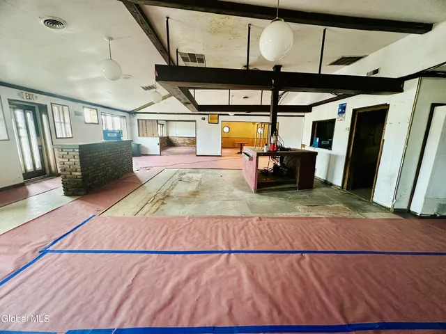 $962,000 | 46 Highway 146, Mechanicville, NY 12118