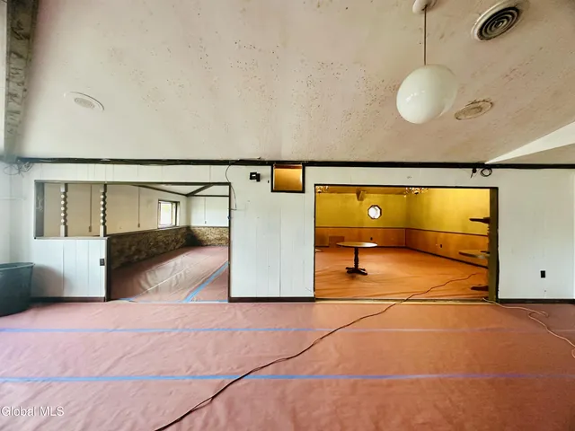 $962,000 | 46 Highway 146, Mechanicville, NY 12118