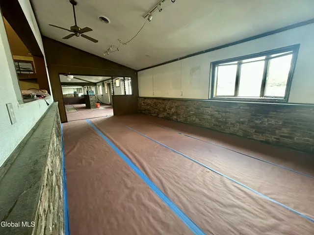 $962,000 | 46 Highway 146, Mechanicville, NY 12118