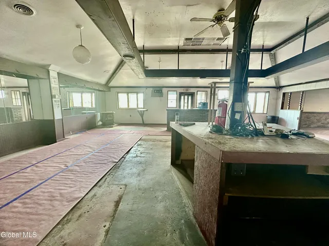 $962,000 | 46 Highway 146, Mechanicville, NY 12118